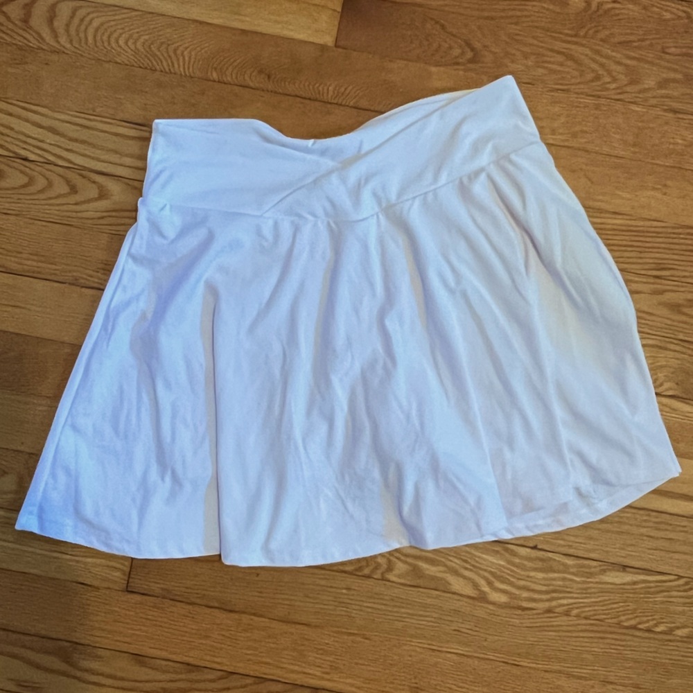 Fabletics Tennis Skirt/Skort - Crossover Waist with built in shorts